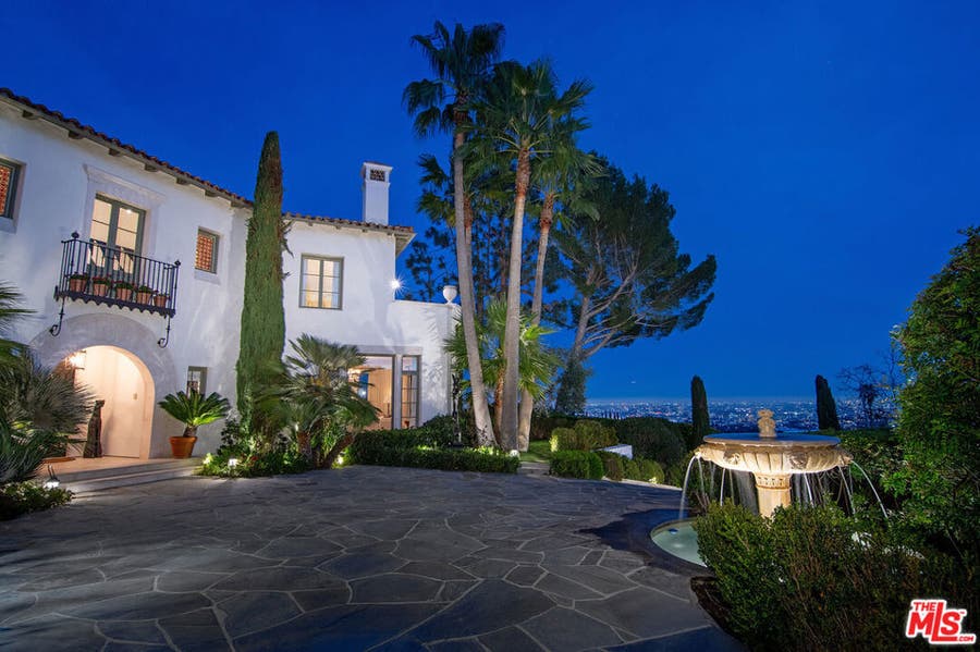 Property photo for 1270 Shadow Hill Way, Beverly Hills, CA