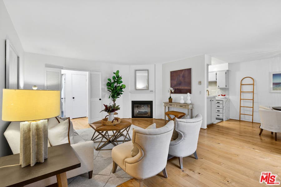 Property photo for 914 Lincoln Boulevard, #207, Santa Monica, CA