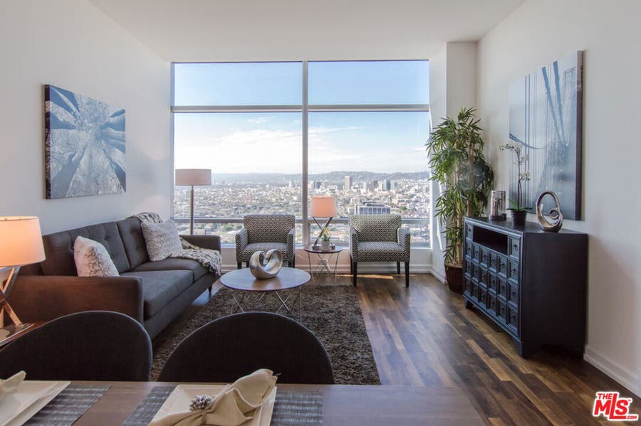 Property photo for 900 W Olympic Boulevard, #31F, Los Angeles, CA