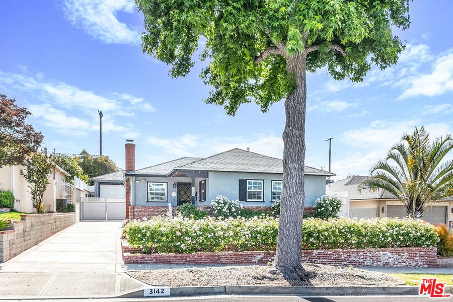 Property photo for 3142 N Naomi Street, Burbank, CA