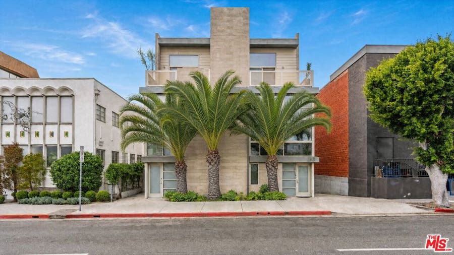 Property photo for 631 N Larchmont Boulevard, #2, Los Angeles, CA