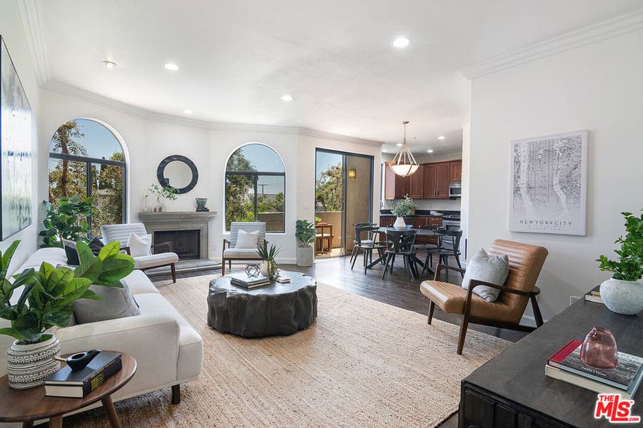 Property photo for 1541 S Bedford Street, #201, Los Angeles, CA