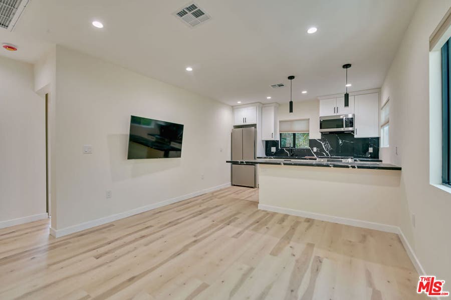 Property photo for 843 Westbourne Drive, #C, West Hollywood, CA