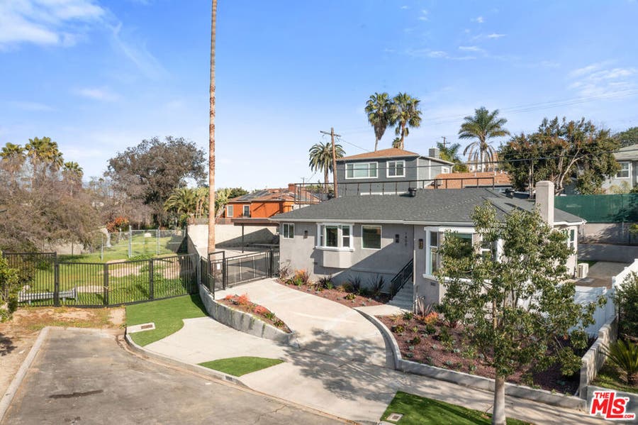 Property photo for 1800 S Dunsmuir Avenue, Los Angeles, CA