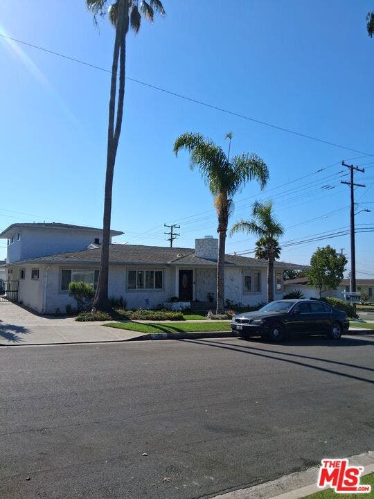 Property photo for 5424 S Sherbourne Drive, Los Angeles, CA
