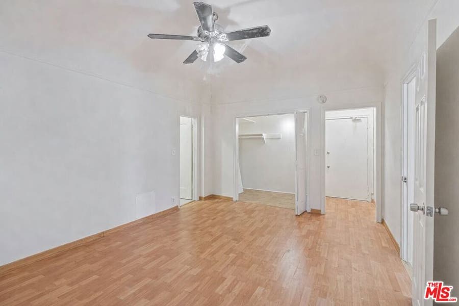 Property photo for 526 S Oxford Avenue, #100, Los Angeles, CA