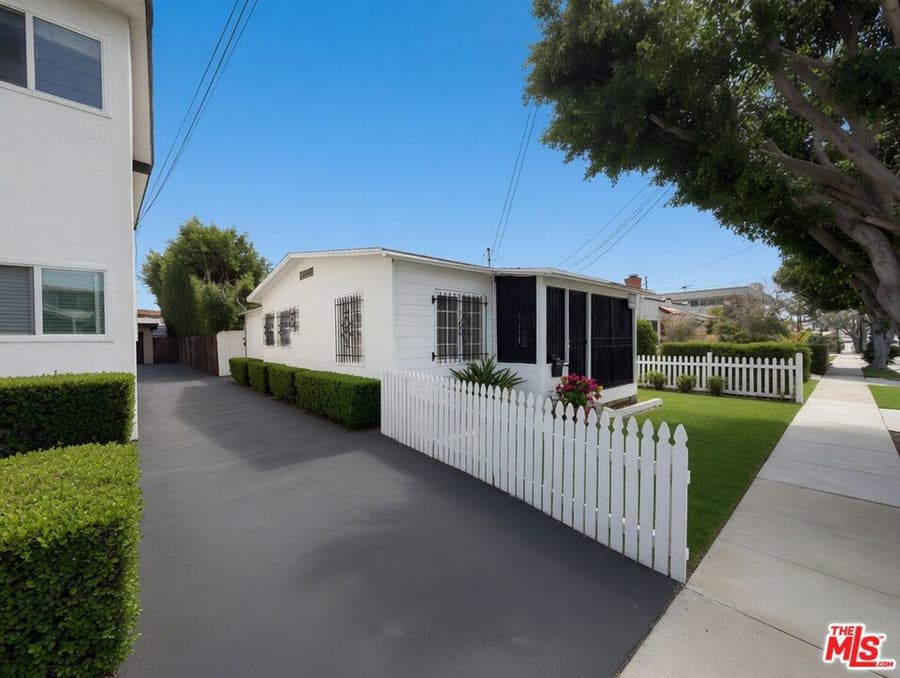 Property photo for 438 W Plymouth Street, Inglewood, CA