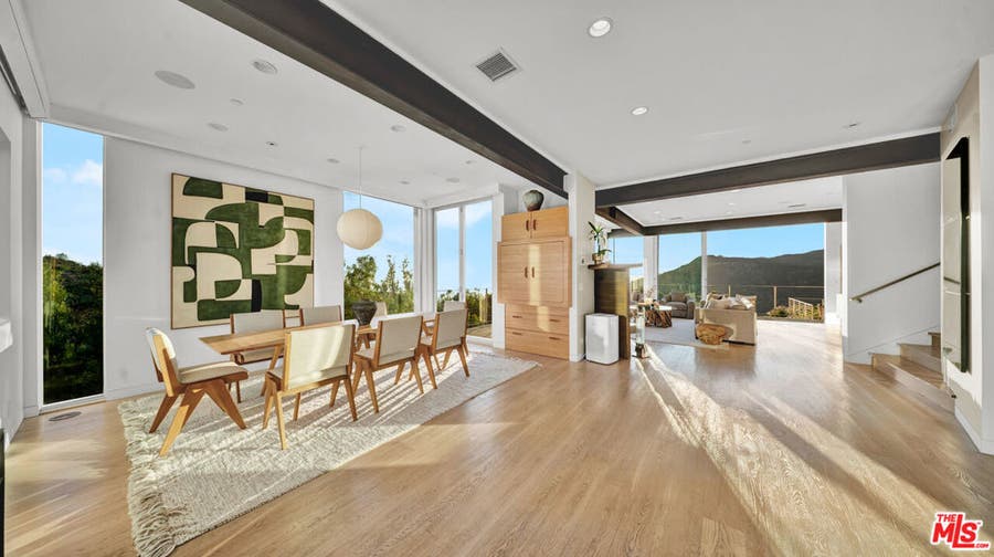 Property photo for 2915 Tuna Canyon Road, Topanga, CA