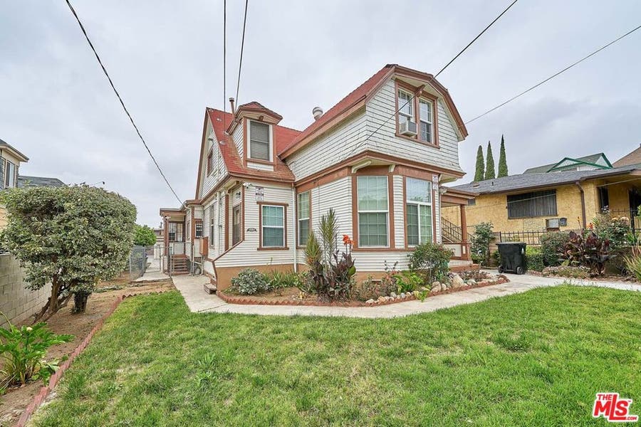 Property photo for 1616 Pennsylvania Avenue, Los Angeles, CA