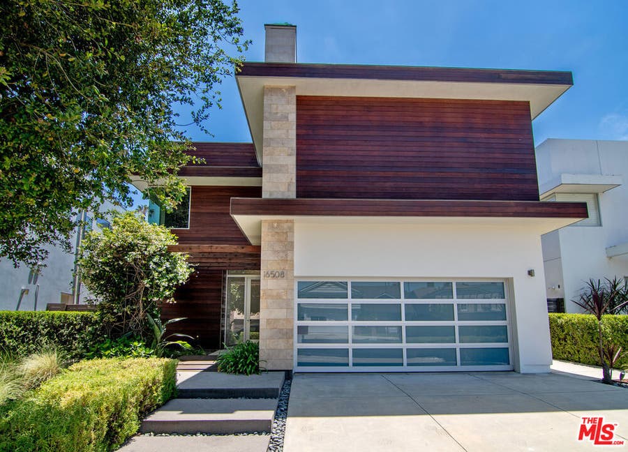 Property photo for 16508 Moorpark Street, Encino, CA
