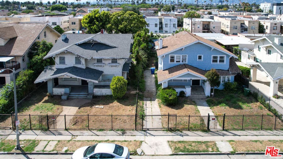 Property photo for 1437 12th Avenue, Los Angeles, CA