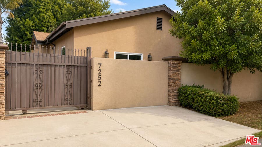 Property photo for 7252 Glade Avenue, Canoga Park, CA