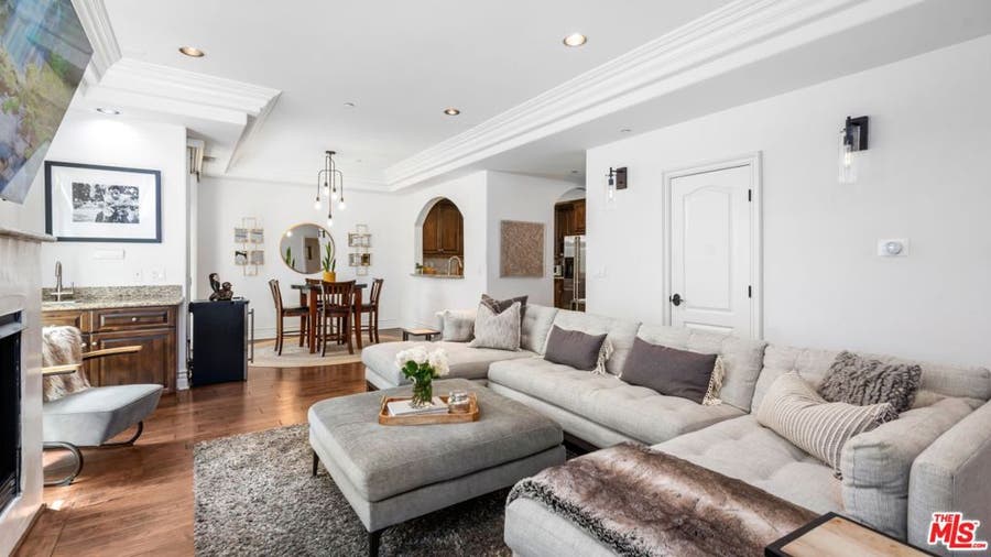 Property photo for 11582 Moorpark Street, #104, Studio City, CA