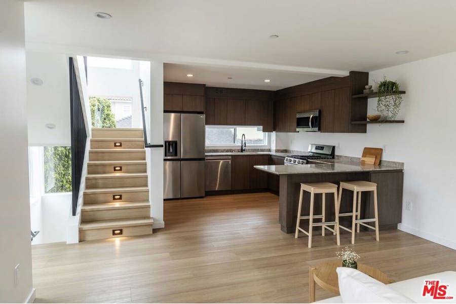 Property photo for 623 N Mariposa Avenue, Los Angeles, CA