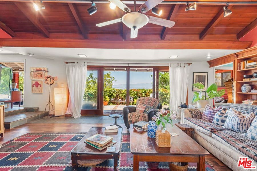 Property photo for 15739 Mulholland Place, Los Angeles, CA
