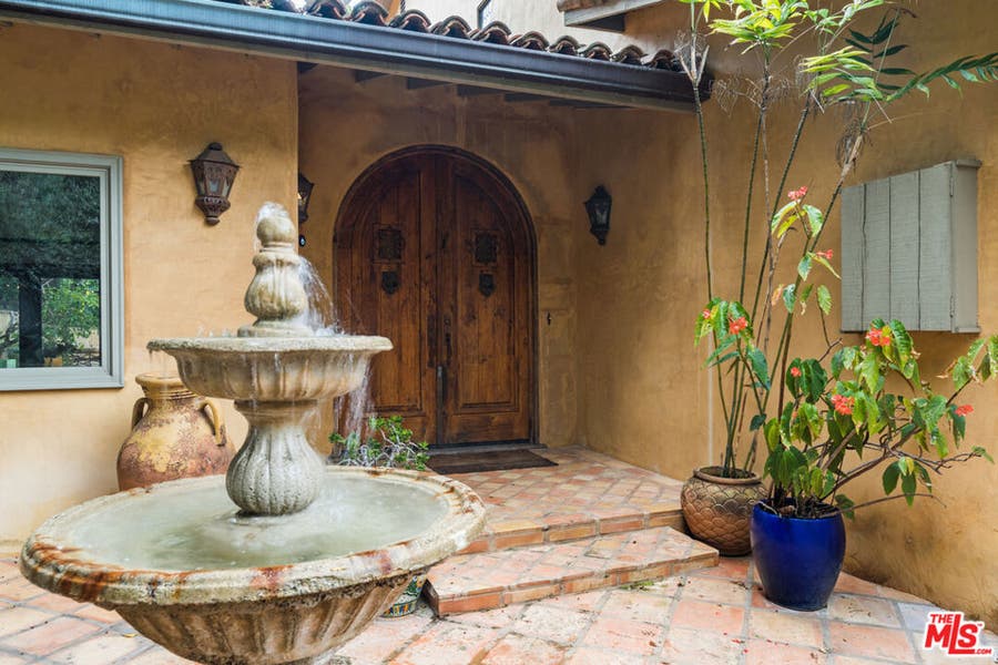 Property photo for 2695 La Cuesta Drive, Los Angeles, CA