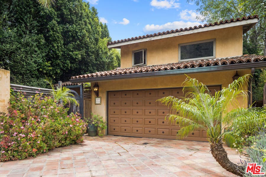 Property photo for 2695 La Cuesta Drive, Los Angeles, CA