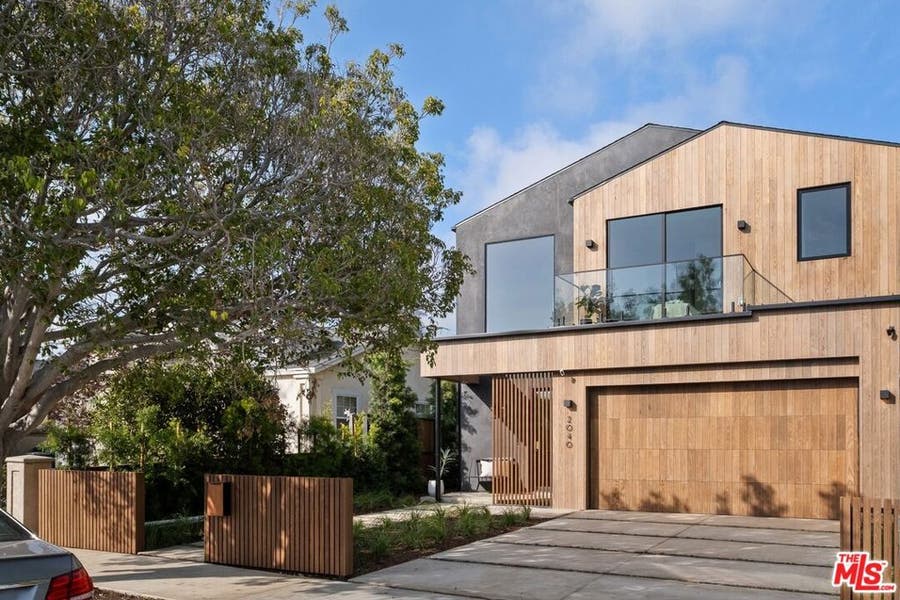 Property photo for 2040 Glencoe Avenue, Venice, CA