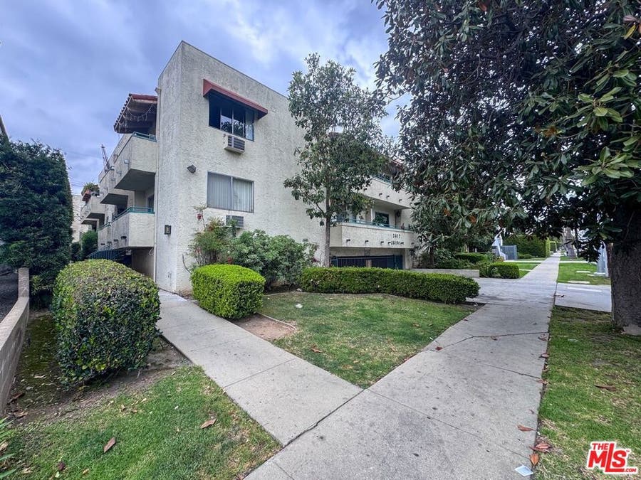 Property photo for 2617 S Sepulveda Boulevard, Los Angeles, CA