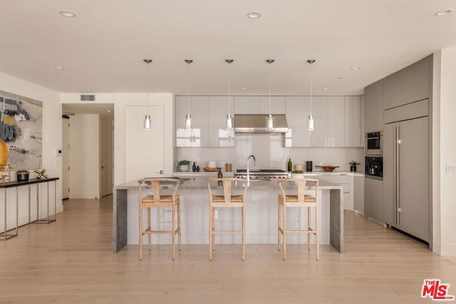 Property photo for 425 N Palm Drive, #202, Beverly Hills, CA