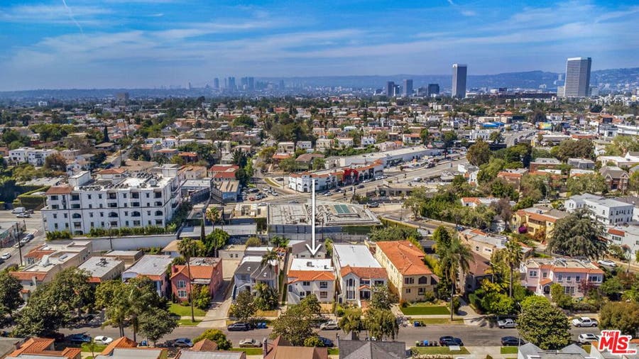 Property photo for 1129 S Citrus Avenue, Los Angeles, CA