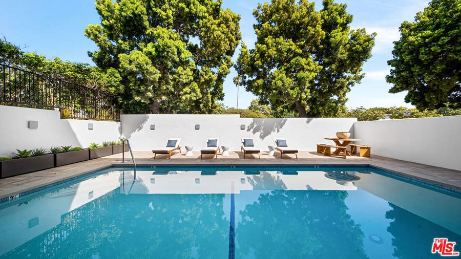 Property photo for 153 San Vicente Boulevard, #2J, Santa Monica, CA