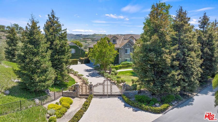 Property photo for 13418 Nightsky Drive, Camarillo, CA