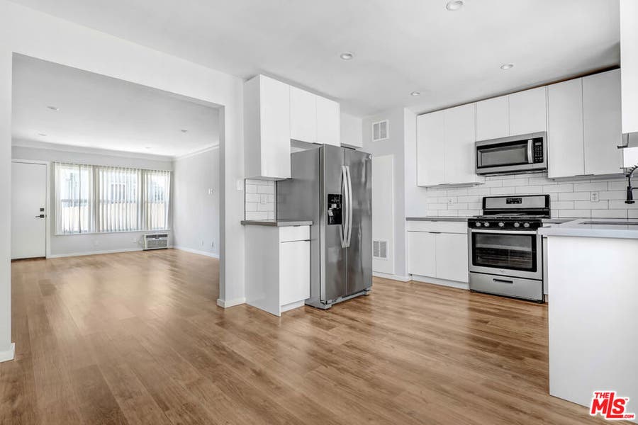 Property photo for 208 S Harvard Boulevard, #3, Los Angeles, CA