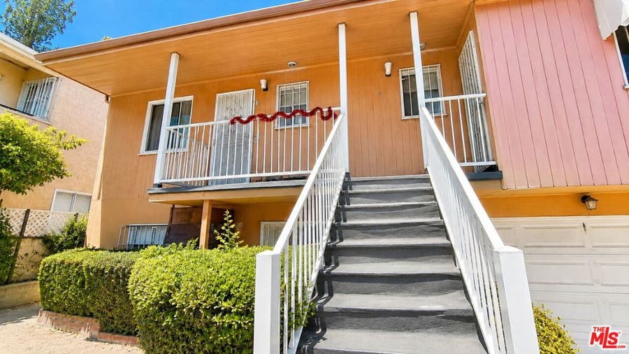 Property photo for 419 La Colina Drive, #4, Inglewood, CA