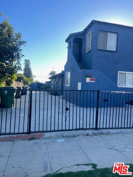 Property photo for 3538 Siskiyou Street, Los Angeles, CA
