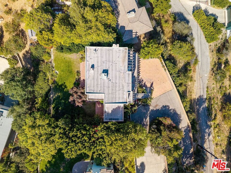 Property photo for 20640 Medley Lane, Topanga, CA