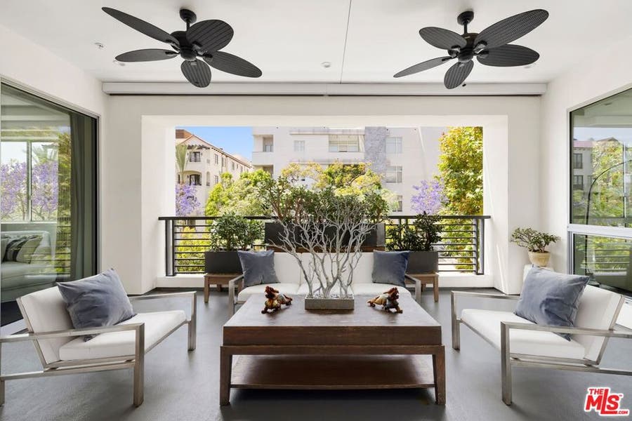 Property photo for 450 N Palm Drive, #306, Beverly Hills, CA