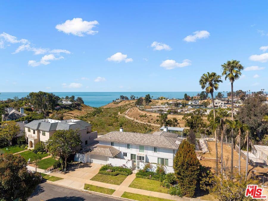 Property photo for 525 Alma Real Drive, Pacific Palisades, CA