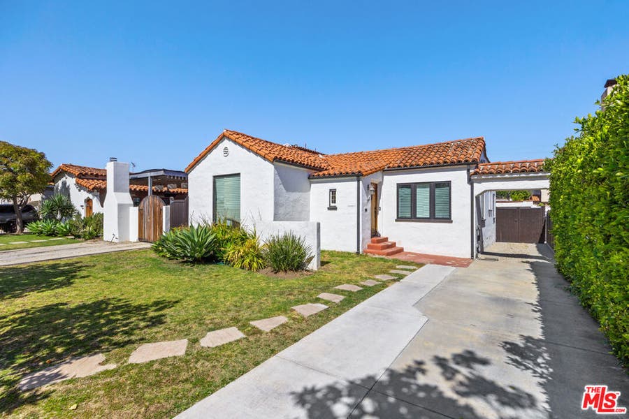 Property photo for 1542 S Canfield Avenue, Los Angeles, CA