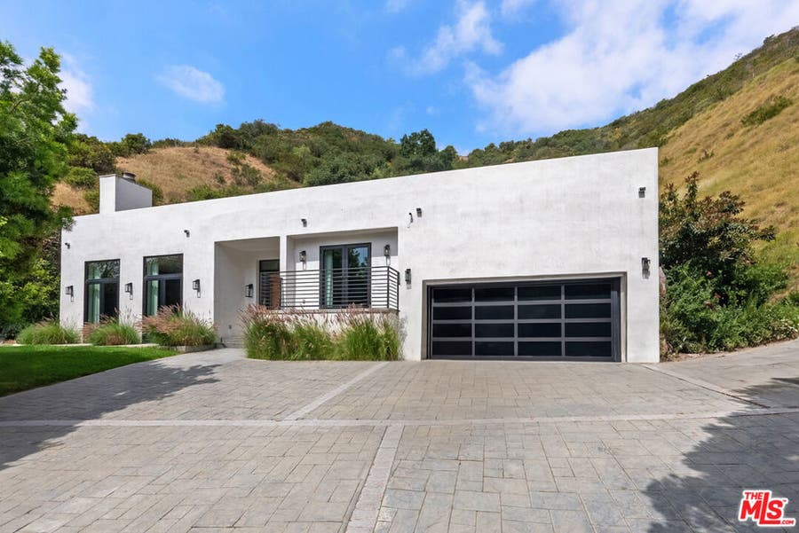 Property photo for 1739 San Ysidro Drive, Beverly Hills, CA