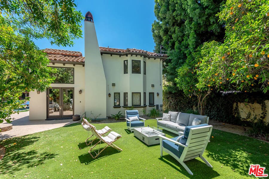 Property photo for 4050 Hayvenhurst Drive, Encino, CA