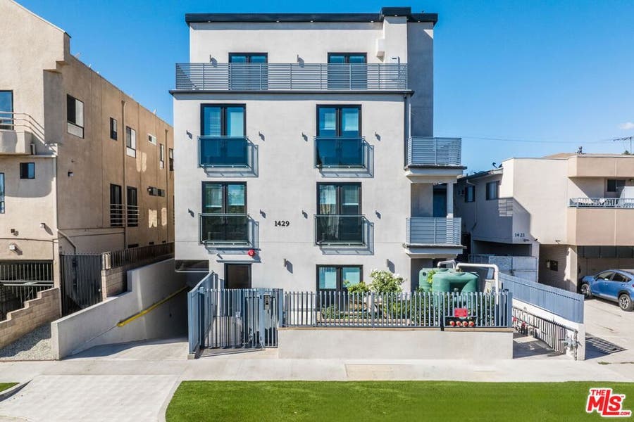 Property photo for 1429 S Bedford Street, #301, Los Angeles, CA