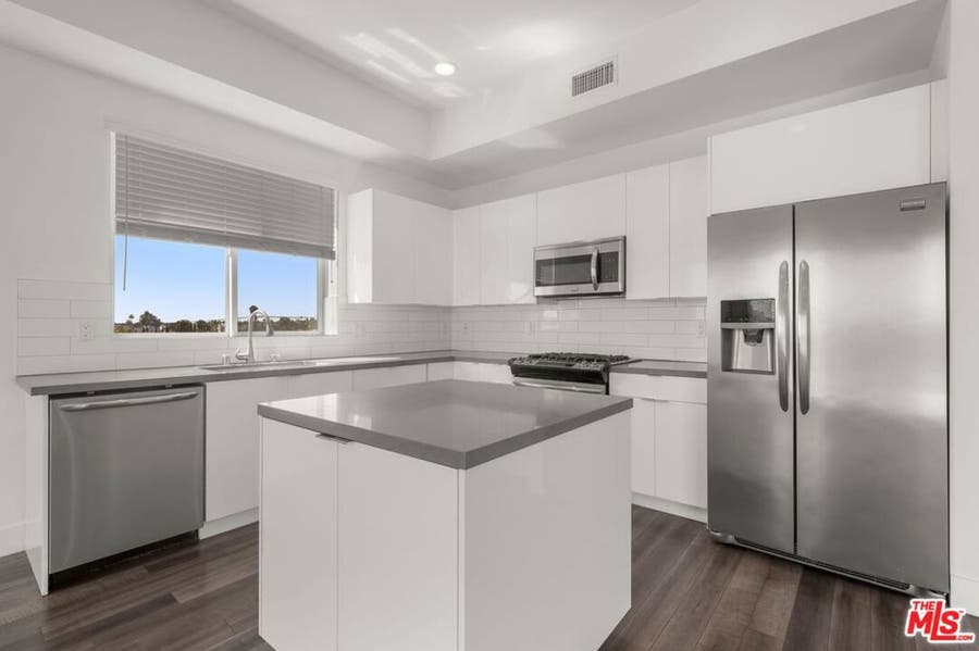 Property photo for 1215 S Bedford Street, #501, Los Angeles, CA