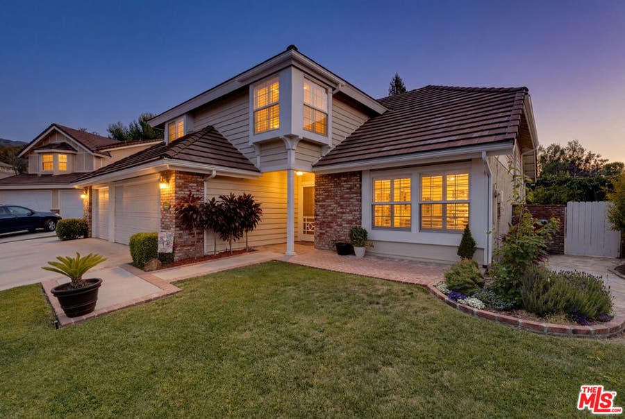 Property photo for 977 Saddlehorn Place, Newbury Park, CA