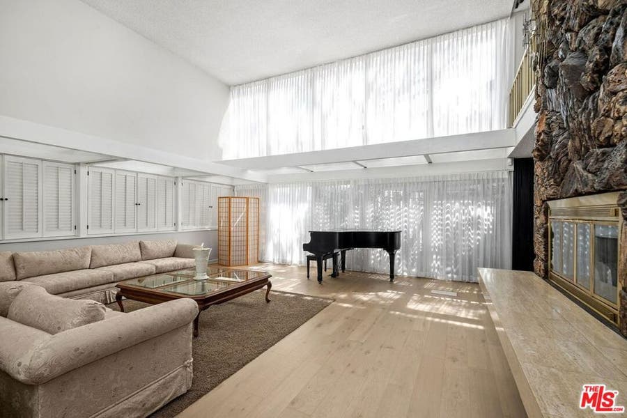Property photo for 6505 S Halm Avenue, Los Angeles, CA