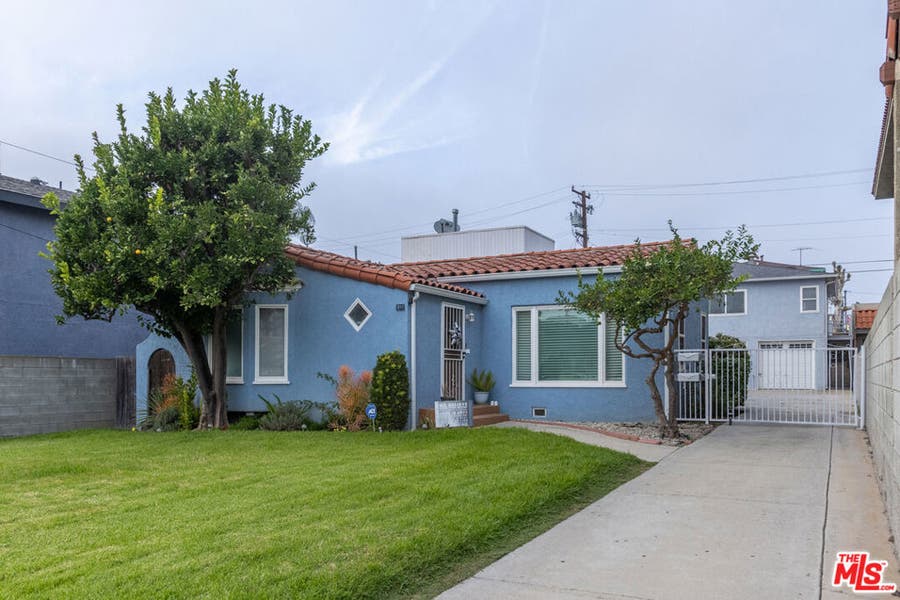 Property photo for 811 E Nutwood Street, Inglewood, CA