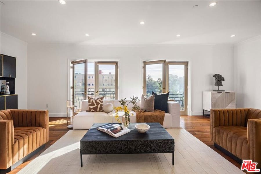 Property photo for 918 S Wooster Street, #2, Los Angeles, CA