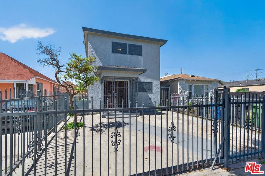 Property photo for 913 E 92nd Street, Los Angeles, CA