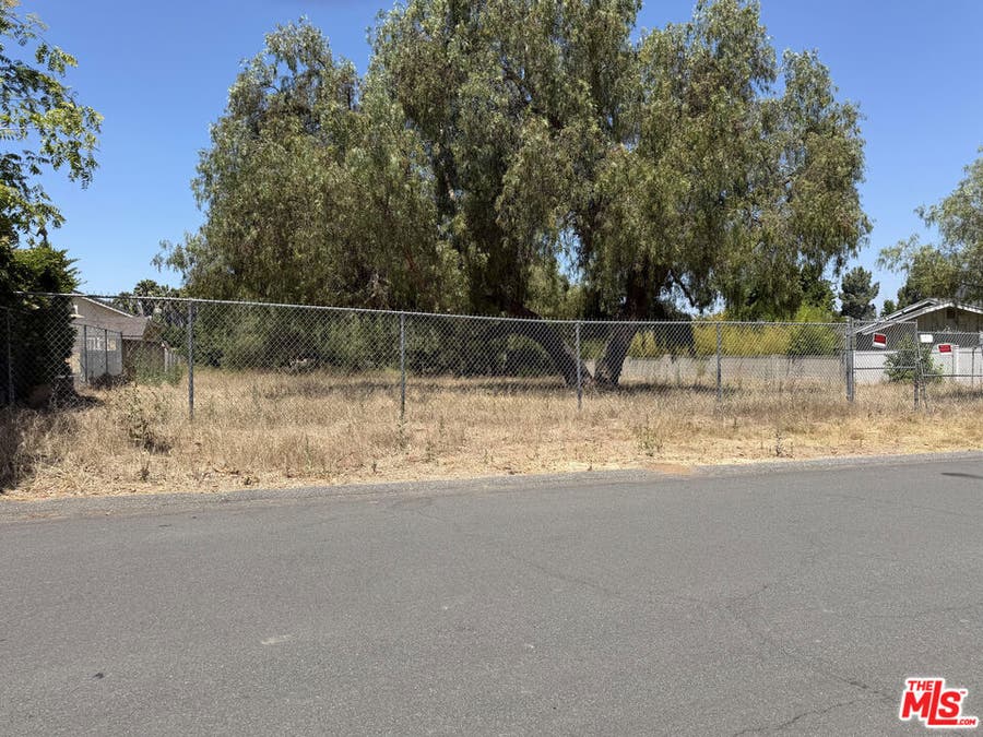 Property photo for 1139 Carmel Drive, Simi Valley, CA