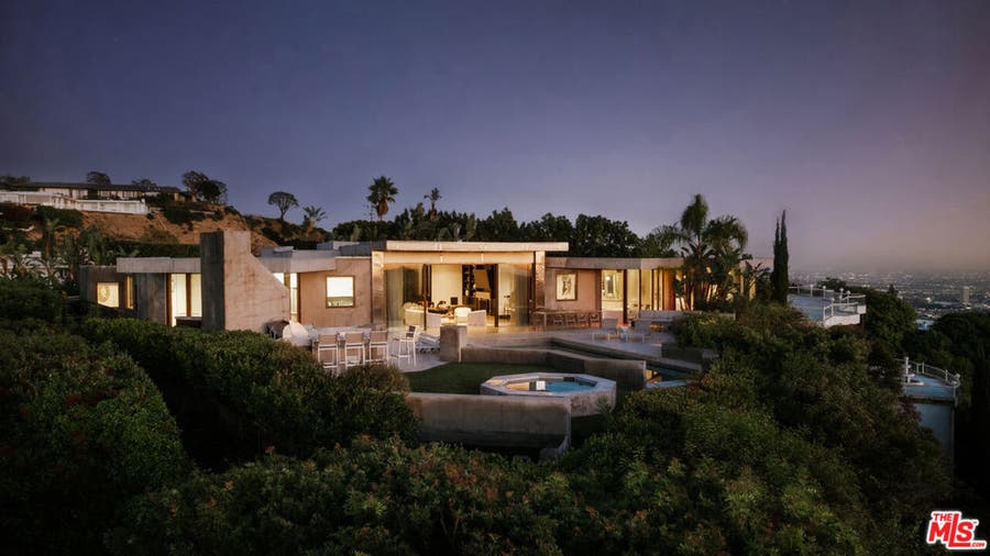 Property photo for 301 Trousdale Place, Beverly Hills, CA