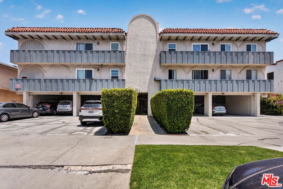 Property photo for 1476 S Shenandoah Street, Los Angeles, CA