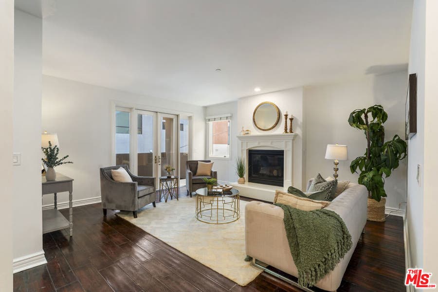 Property photo for 5057 Maplewood Avenue, #202, Los Angeles, CA
