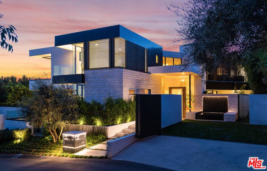 Property photo for 9133 Oriole Way, Los Angeles, CA