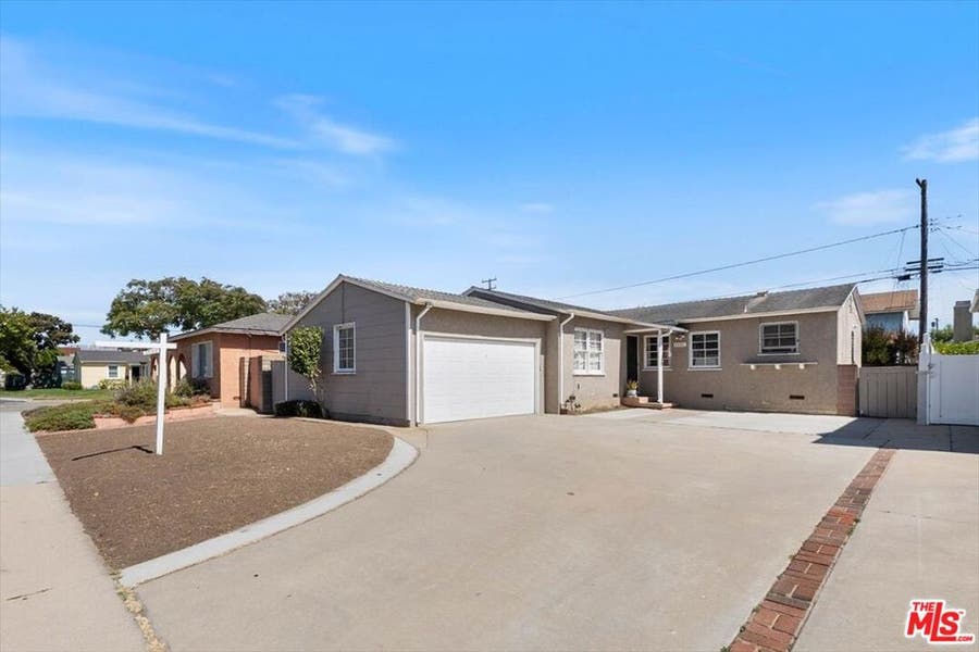 Property photo for 5408 W 138th Place, Hawthorne, CA