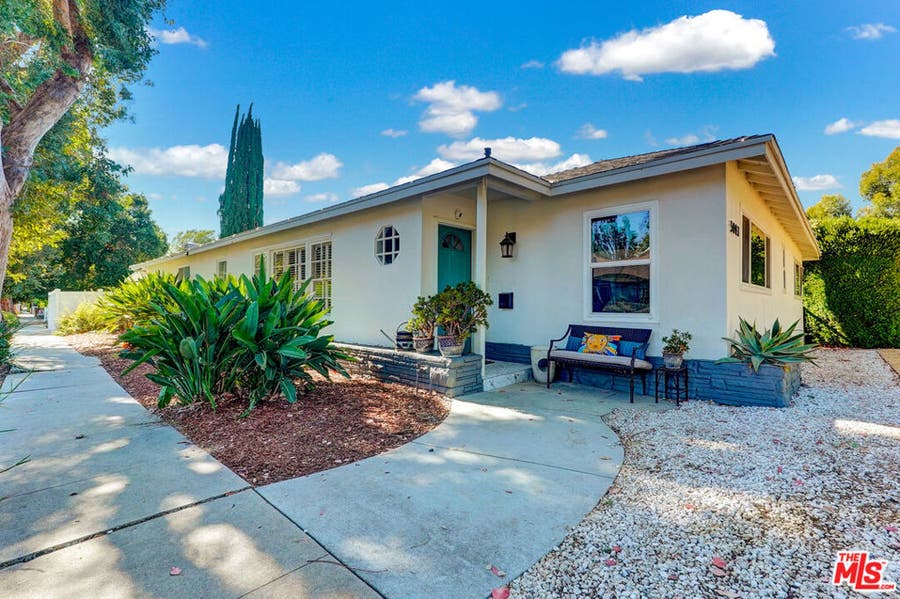 Property photo for 5003 Alhama Drive, Woodland Hills, CA